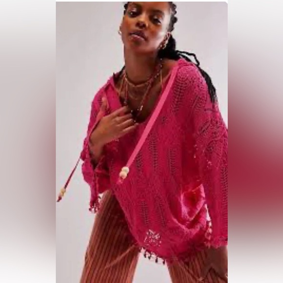 Free People Long Beach Crochet Hoodie Tasseled Scalloped Pink Rose - Picture 1 of 5